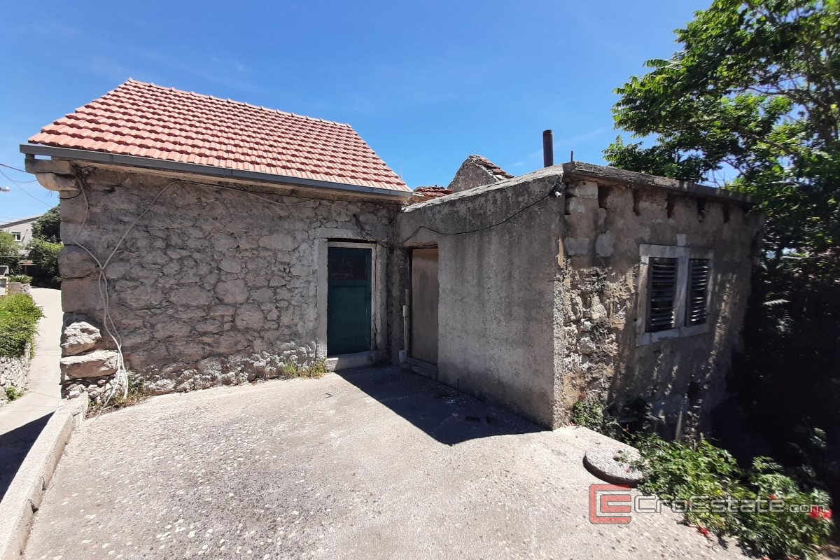 003 2018 258 Island of Hvar Stone house near the sea for sale 003 2018 258 Island of Hvar Stone house near the sea for sale