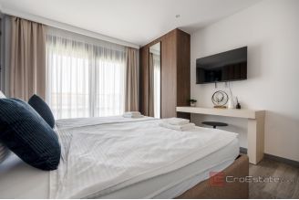 018 2048 08 Makarska Villa with panoramic sea view for sale