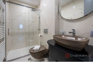 018 2048 08 Makarska Villa with panoramic sea view for sale
