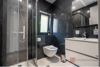 018 2048 08 Makarska Villa with panoramic sea view for sale