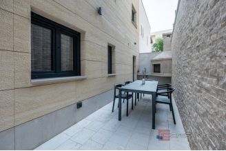018 2048 08 Makarska Villa with panoramic sea view for sale