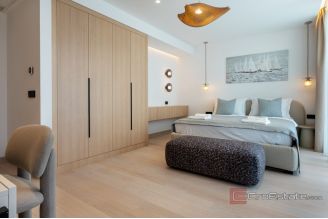 020 2048 09 Makarska luxury sea view villa for sale