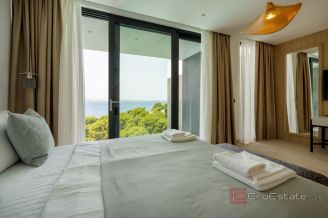 020 2048 09 Makarska luxury sea view villa for sale
