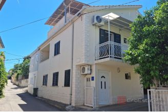 016 2031 126 island ciovo apartment house with sea view for sale