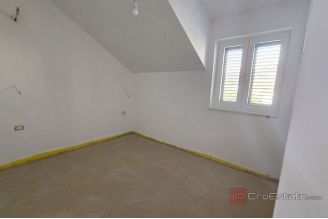 009 2021 383 sibenik apartment with sea view for sale