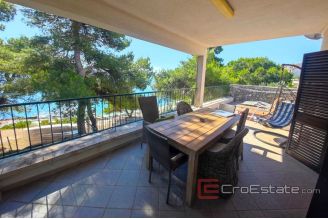 005 2021 384 trogir house in first row to the sea for sale