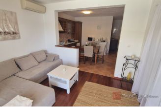 013 2047 08 Trogir House in the first row to the sea for sale