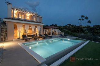 016 2044 19 rogoznica new villa with sea view for sale