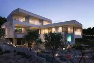 020 2022 414 Building land with a project for a construction of a villa for sale