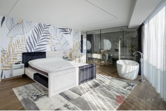 019 1024 02 Opatija Penthouse with a sea view in a dominant position