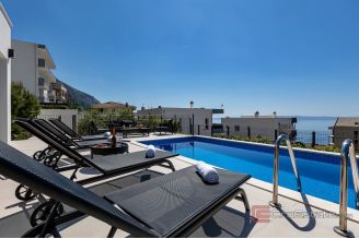 018 2048 13 Makarska Luxury villa with panoramic sea view for sale