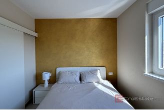 017 2035 162 Ciovo Modern two bedroom apartment for sale