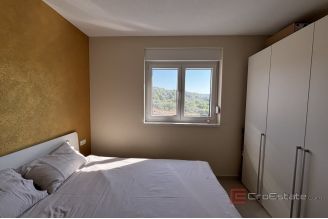 017 2035 162 Ciovo Modern two bedroom apartment for sale