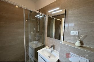 017 2035 162 Ciovo Modern two bedroom apartment for sale
