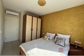 017 2035 162 Ciovo Modern two bedroom apartment for sale