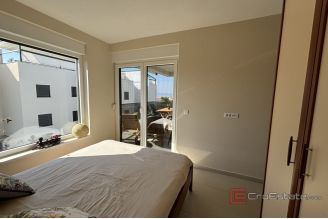 017 2035 162 Ciovo Modern two bedroom apartment for sale