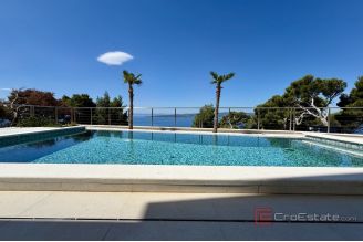 020 2038 85 makarska villa with pool and sea view for sale