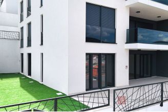 012 2044 21 marina apartments in a luxury new building for sale