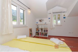 009 2049 01 Omis Charming house in the center for sale