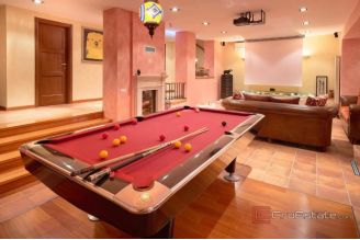 020 2045 16 Split Bacvice Unique villa with pool near the sea for sale