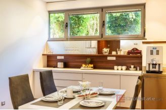 014 2045 21 Split Modern hotel with pool for sale