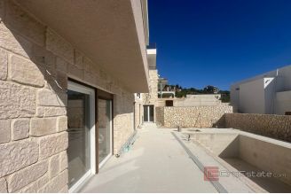 007 2044 12 Rogoznica Apartment with pool sea view for sale