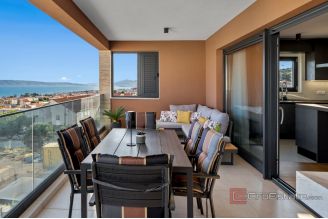 019 2022 418 Kastela Luxury penthouse with a panoramic view of the sea for sale1