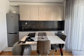 009 2036 105 Split area modern decorated apartment for sale