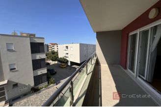 009 2036 105 Split area modern decorated apartment for sale