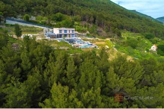 020 2031 133 kastela luxury villa with panoramic sea view for sale