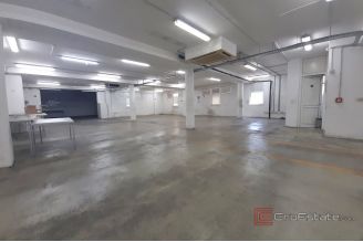 007 2016 616 Split area production storage office space for rent