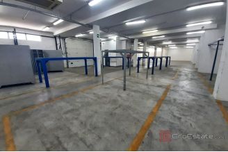 007 2016 616 Split area production storage office space for rent