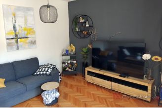 015 2035 163 Split Kman two bedroom apartment for sale