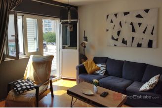 015 2035 163 Split Kman two bedroom apartment for sale