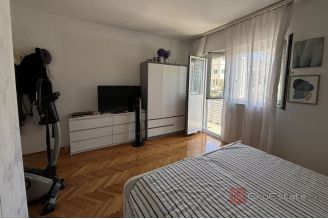 015 2035 163 Split Kman two bedroom apartment for sale