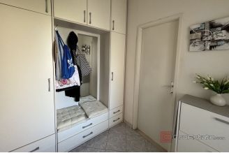 015 2035 163 Split Kman two bedroom apartment for sale