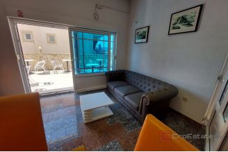 015 2026 110 Omis Hotel with sea view for sale