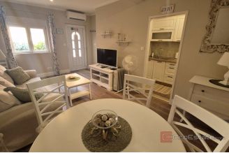 011 2047 16 Split Modern apartments on the waterfront for sale