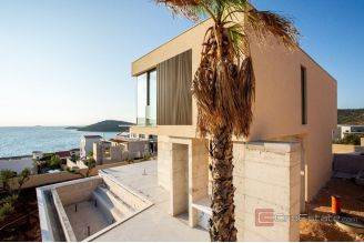 012 2016 617 rogoznicamodern villa with pool and sea view for sale