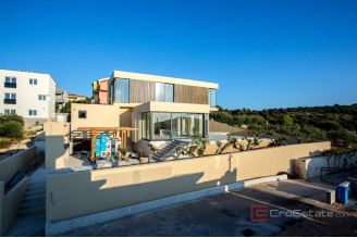 012 2016 617 rogoznicamodern villa with pool and sea view for sale