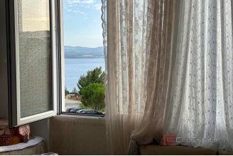 017 2031 135 omis modern apartment with partial sea view for sale