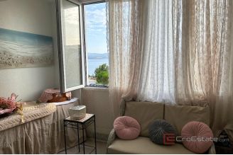 017 2031 135 omis modern apartment with partial sea view for sale