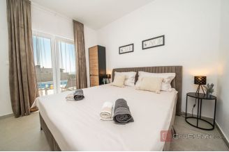 011 2018 259 Island of Pag Newly built house with a sea view for sale