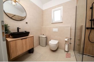 011 2018 259 Island of Pag Newly built house with a sea view for sale