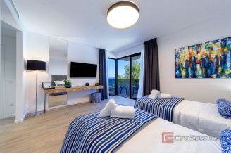 020 2021 385 trogir luxury villa with sea view for sale