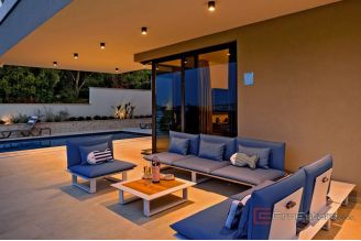 020 2021 385 trogir luxury villa with sea view for sale