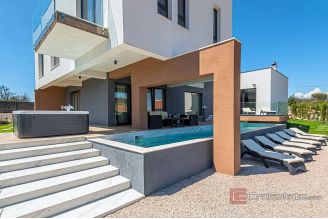 020 2021 386 near sibenik modren villa for sale