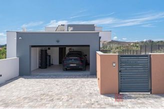 020 2021 386 near sibenik modren villa for sale