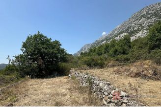 004 2049 02 Omis Building land with a sea view for sale