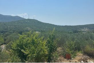 004 2049 02 Omis Building land with a sea view for sale
